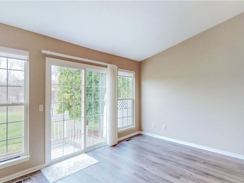 2162 Thornbury Lane, Akron, OH 44319 Photo 5