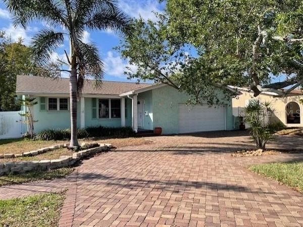 1924 62ND AVENUE NE, ST PETERSBURG, FL 33702