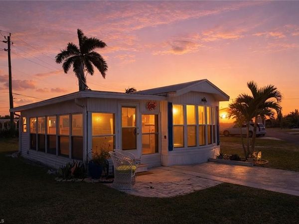19681 Summerlin RD, Unit 482, FORT MYERS, FL 33908
