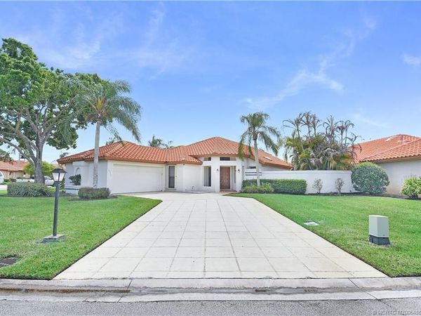 2975 SW Mariposa Circle, Palm City, FL 34990
