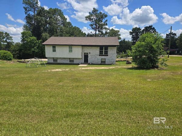 40600 Lake Drive, Bay Minette, AL 36507