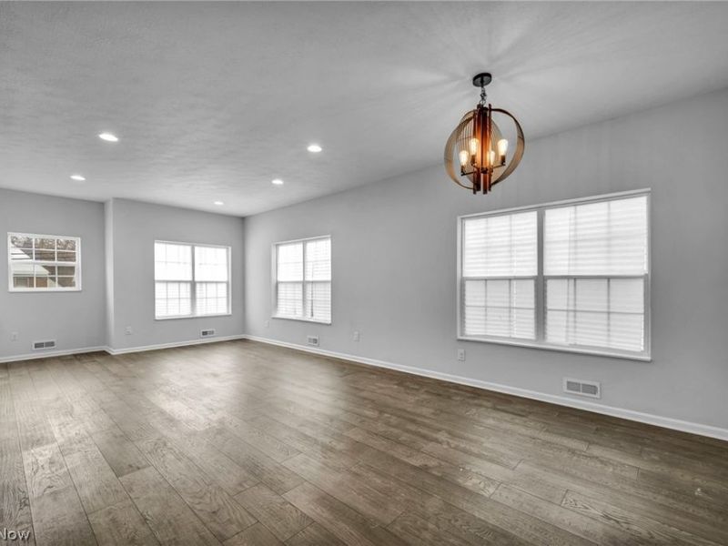 2145 N Taylor Road, Cleveland Heights, OH 44112 Photo 4