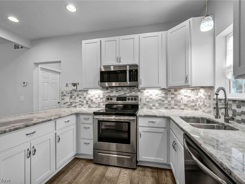 2145 N Taylor Road, Cleveland Heights, OH 44112 Photo 7