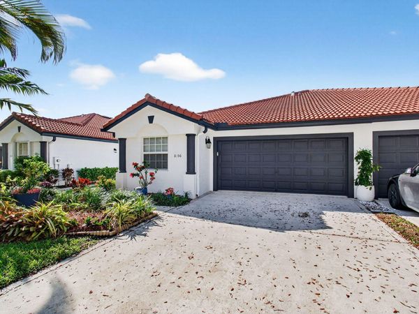 8196 VÃ­a Di Veneto, Boca Raton, FL 33496