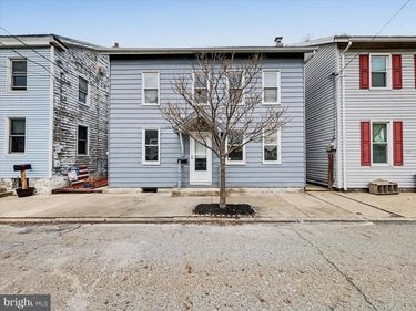 257 MOORE STREET, MILLERSBURG, PA 17061