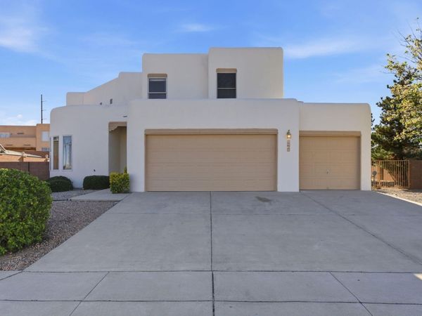 8635 Casa Verde Avenue NW, Albuquerque, NM 87120