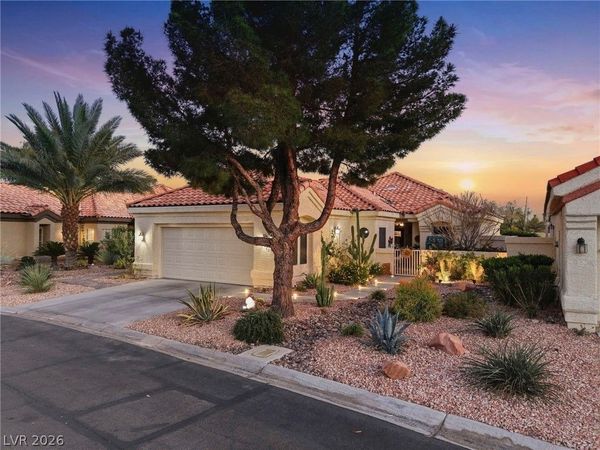 7765 Arnold Palmer Way , Las Vegas, NV 89149