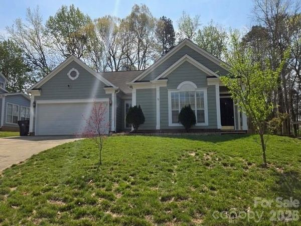 8405 Duckwood Lane, Charlotte, NC 28215