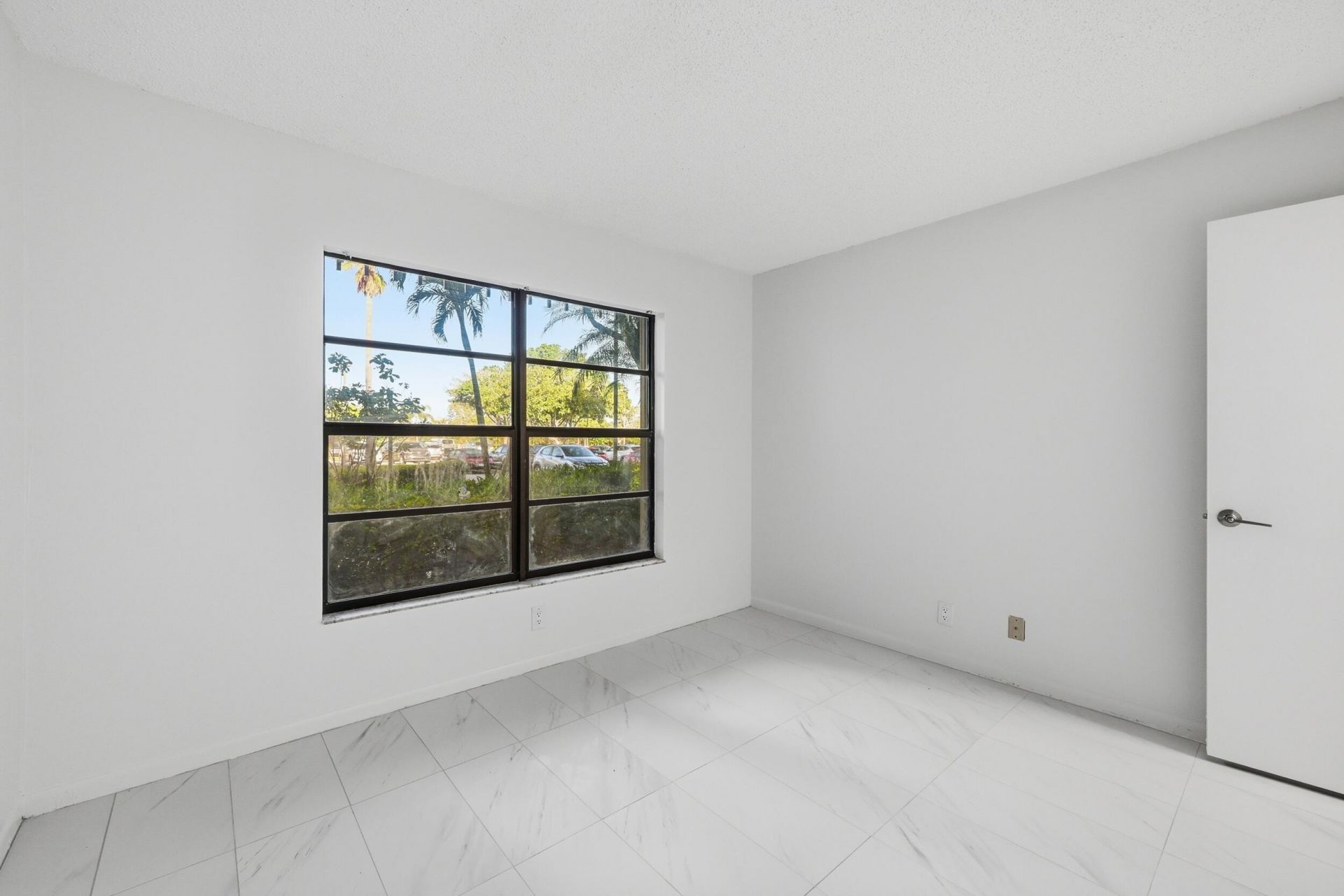 4700 Lucerne Lakes Boulevard W, Unit 103, Greenacres, FL 33467 Photo