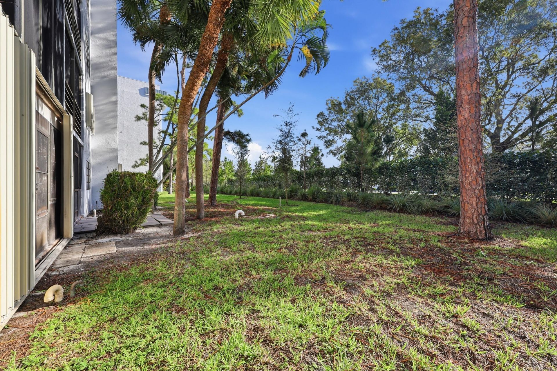 4700 Lucerne Lakes Boulevard W, Unit 103, Greenacres, FL 33467 Photo