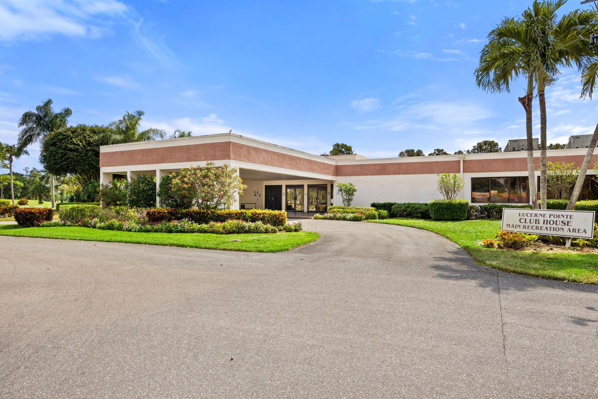 4700 Lucerne Lakes Boulevard W, Unit 103, Greenacres, FL 33467 Photo