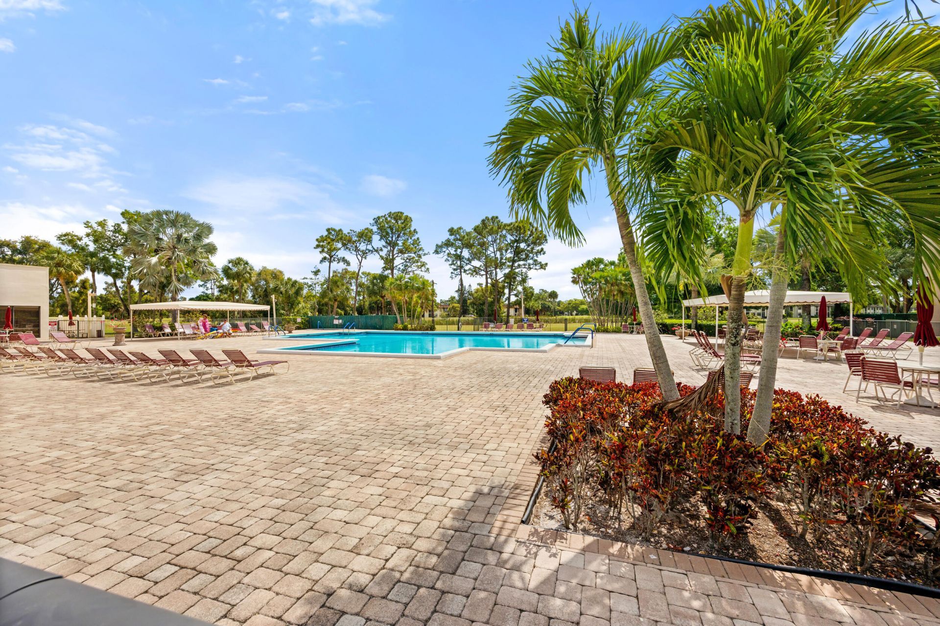 4700 Lucerne Lakes Boulevard W, Unit 103, Greenacres, FL 33467 Photo