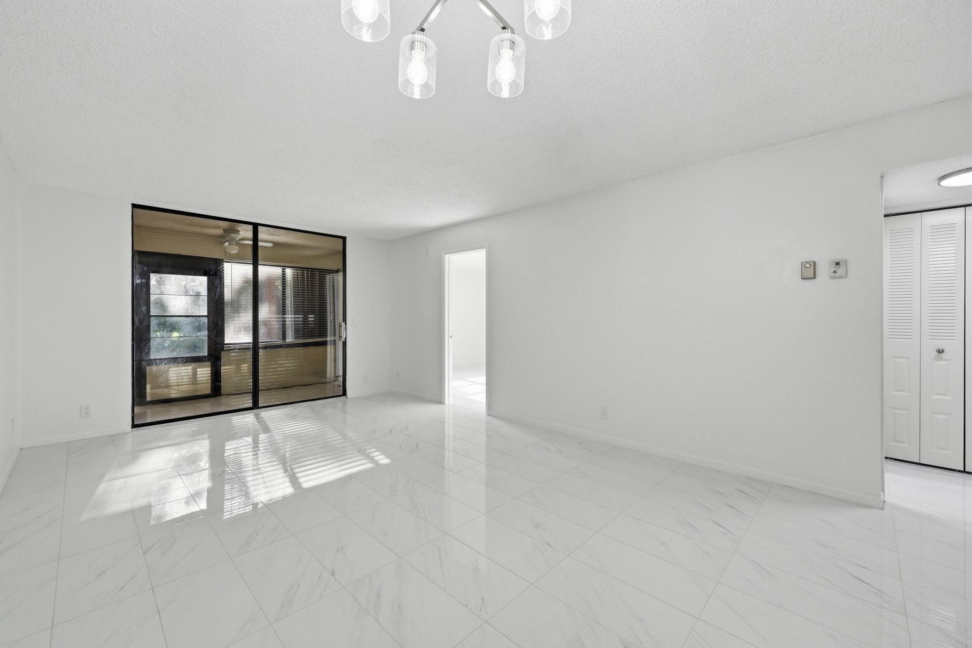 4700 Lucerne Lakes Boulevard W, Unit 103, Greenacres, FL 33467 Photo