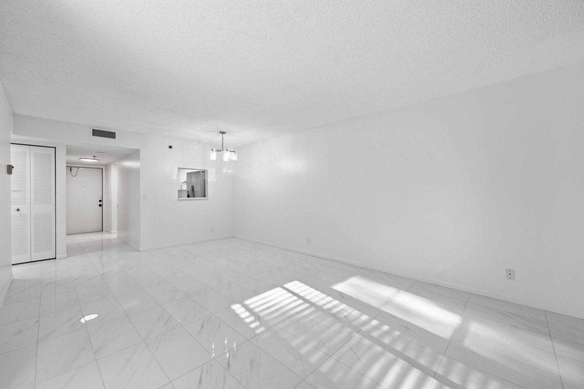 4700 Lucerne Lakes Boulevard W, Unit 103, Greenacres, FL 33467 Photo