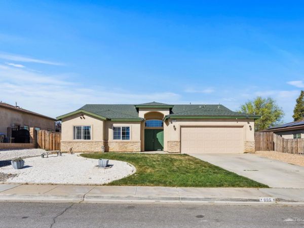 805 Mulberry Street, Tehachapi, CA 93561