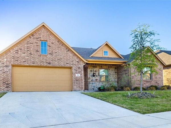 105 Rosemary Drive, Azle, TX 76020