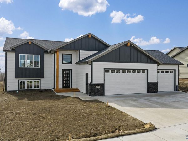 3009 FRAN WAY, Rapid City, SD 57703