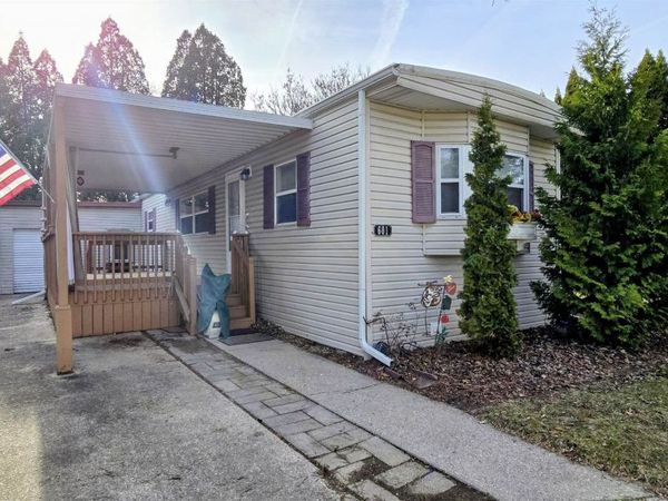 601 Lindenwood Drive, BELVIDERE, IL 61008