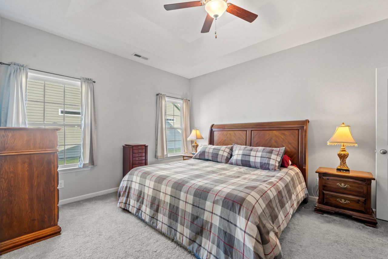 1039 Kennington Ct. Photo 13