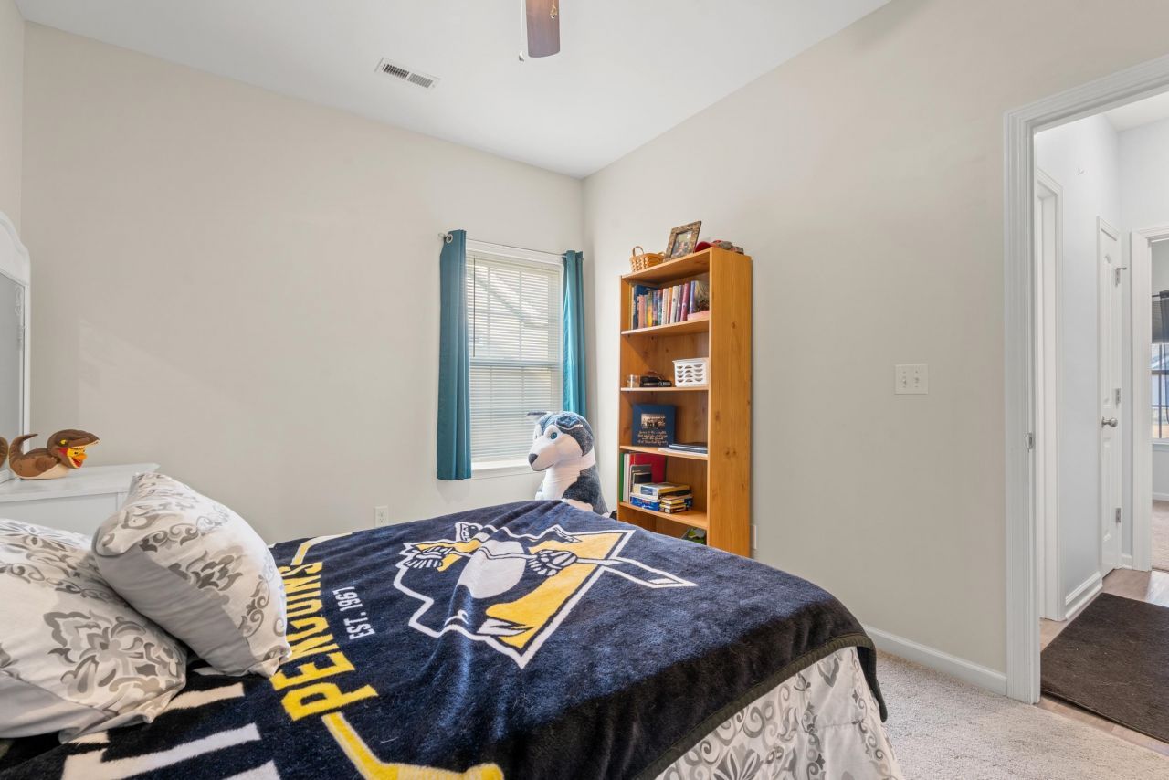 1039 Kennington Ct. Photo 16