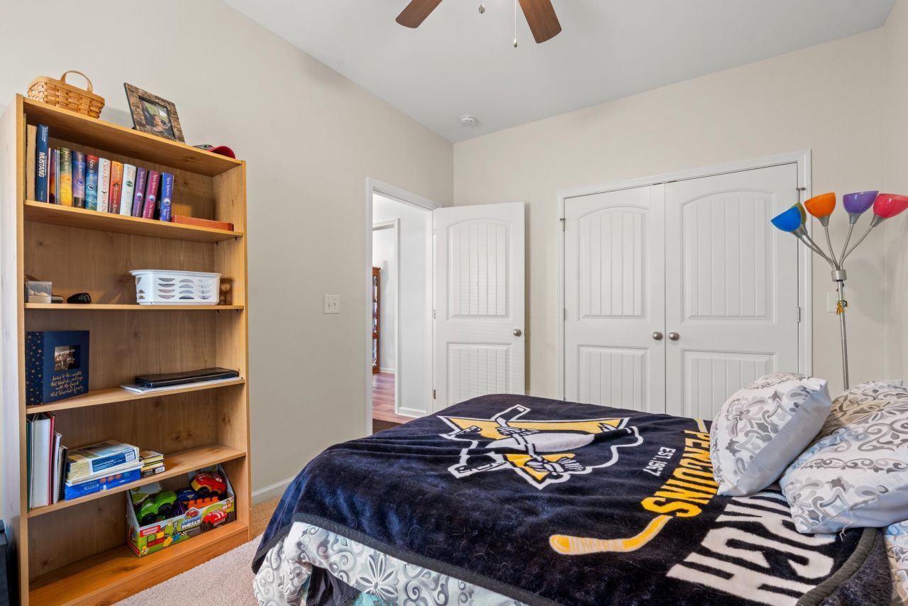 1039 Kennington Ct. Photo 17