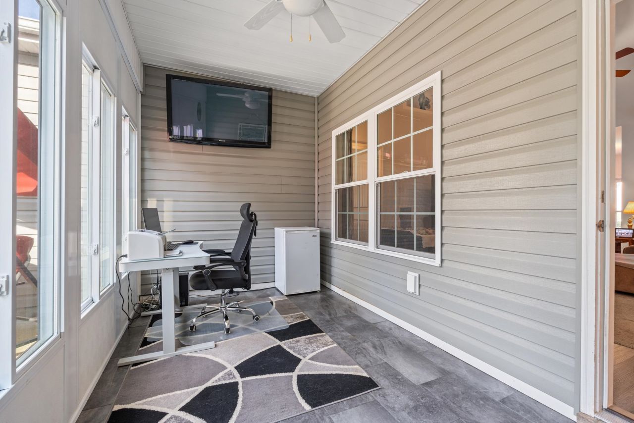 1039 Kennington Ct. Photo 26