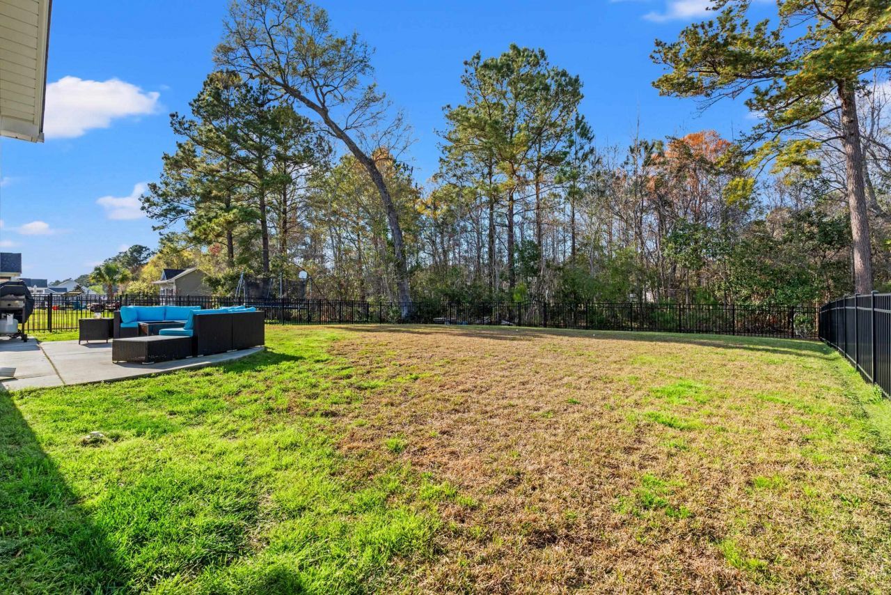 1039 Kennington Ct. Photo 35