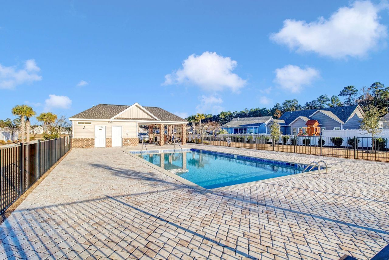 1039 Kennington Ct. Photo 39