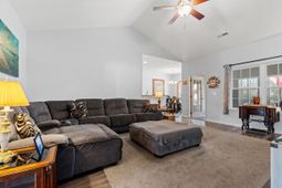 1039 Kennington Ct. photo 4