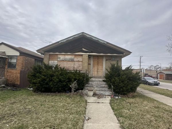 12600 S Justine Street , Calumet Park, IL 60827