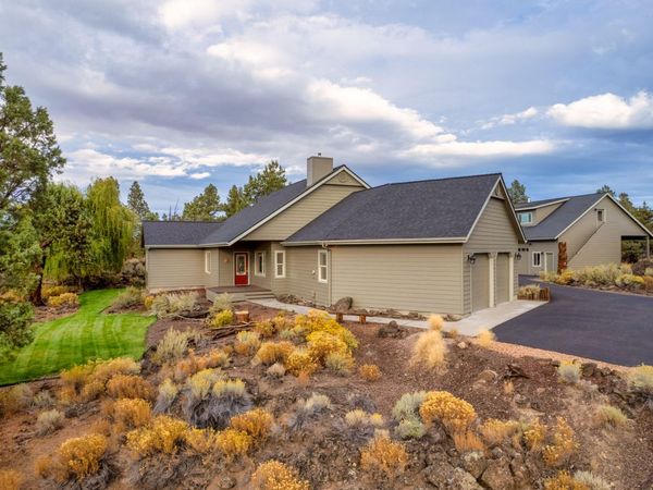 7170 NW River Springs Road, Redmond, OR 97756