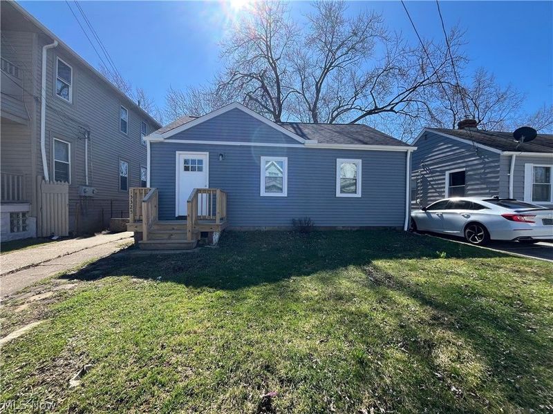 13325 Carrington Avenue, Cleveland, OH 44135 Photo 1