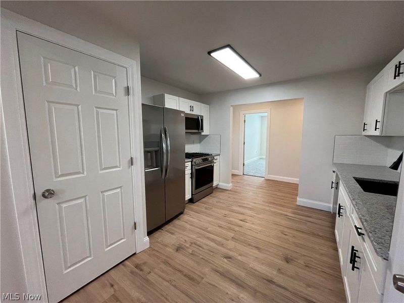 13325 Carrington Avenue, Cleveland, OH 44135 Photo 11