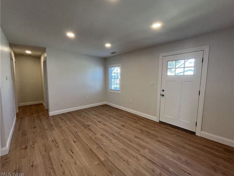 13325 Carrington Avenue, Cleveland, OH 44135 Photo 7