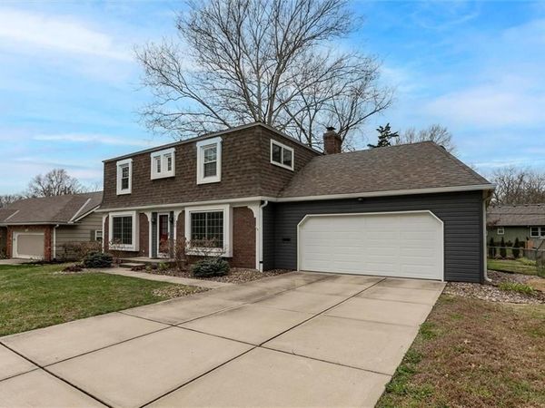 7230 Hemlock Street, Overland Park, KS 66204