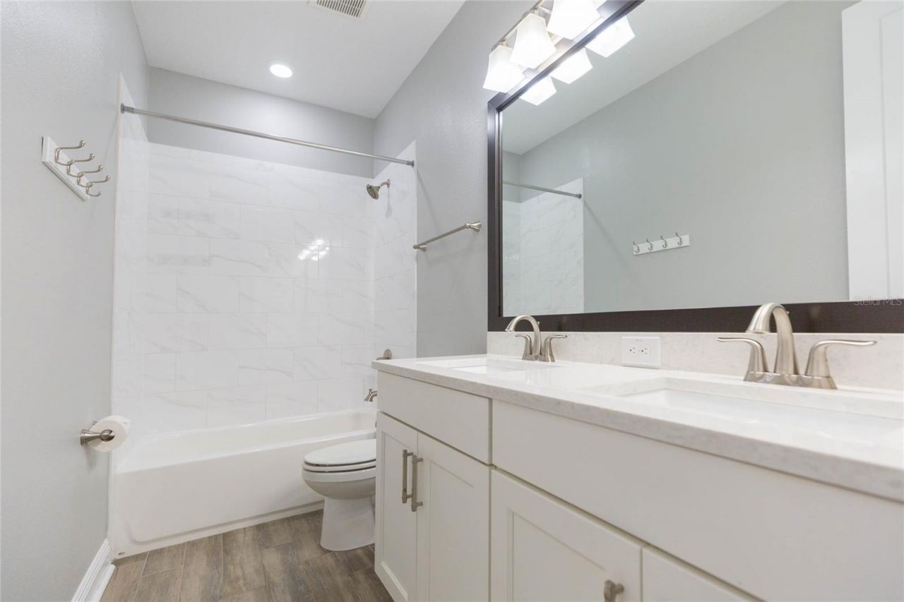 3621 W De Leon Street, Tampa, FL 33609 Photo