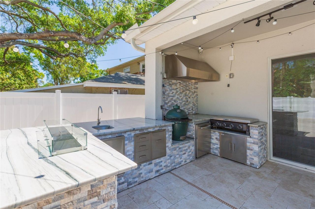 3621 W De Leon Street, Tampa, FL 33609 Photo