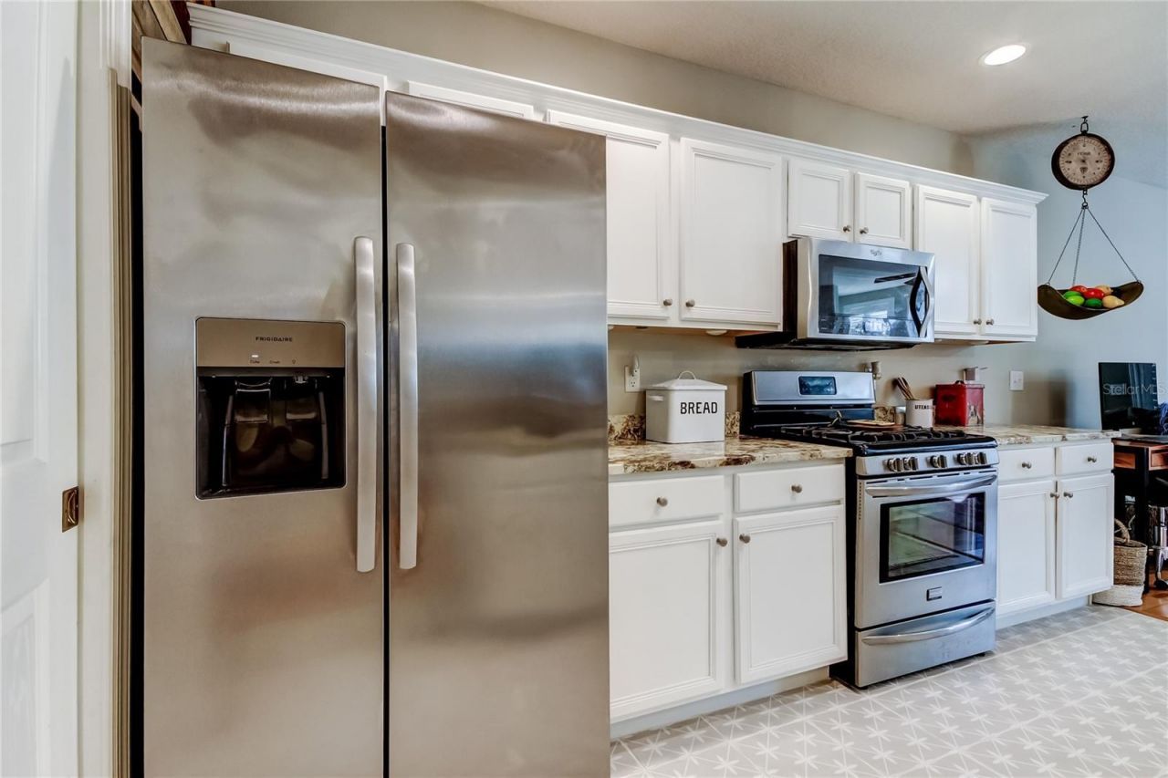 10019 Bradwell Place, Tampa, FL 33626 Photo