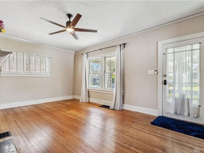 303 Hadley Avenue, Oakwood, OH 45419 Photo 4