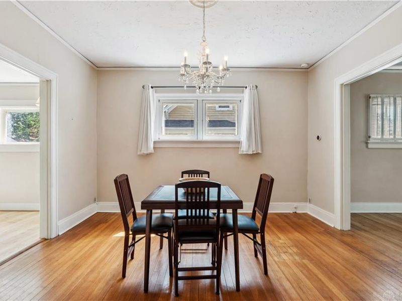 303 Hadley Avenue, Oakwood, OH 45419 Photo 7