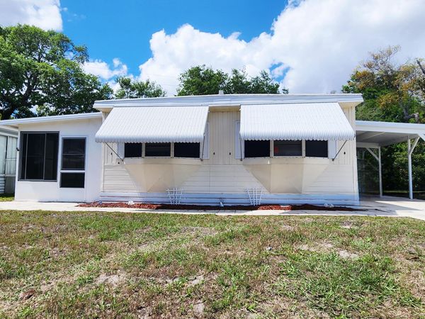 9 Margarita Lane, Port St. Lucie, FL 34952