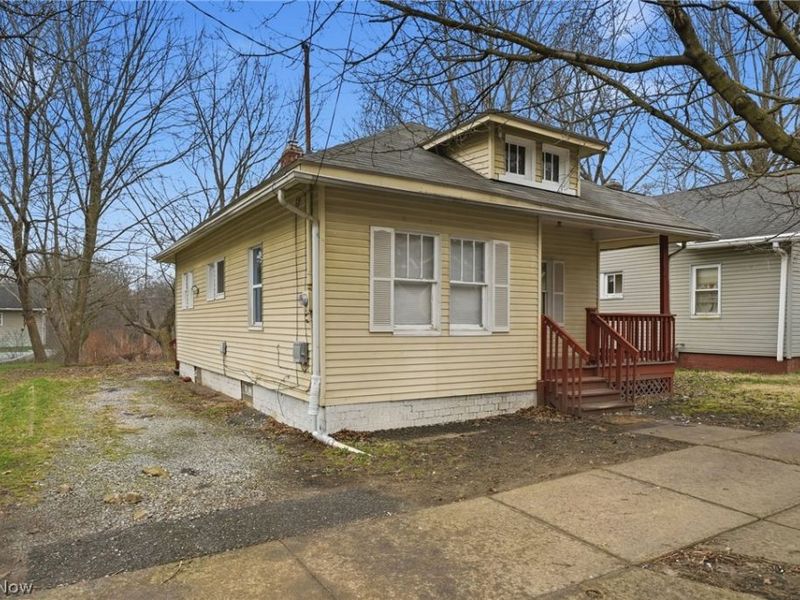 262 Sobul Avenue, Akron, OH 44305 Photo 2