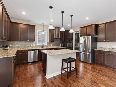 16520 61st Avenue N, Plymouth, MN 55446
