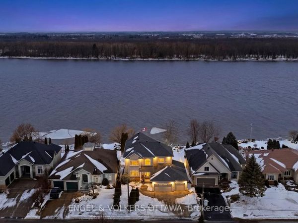 6373 Radisson Way , Ottawa, ON K1C2Z9