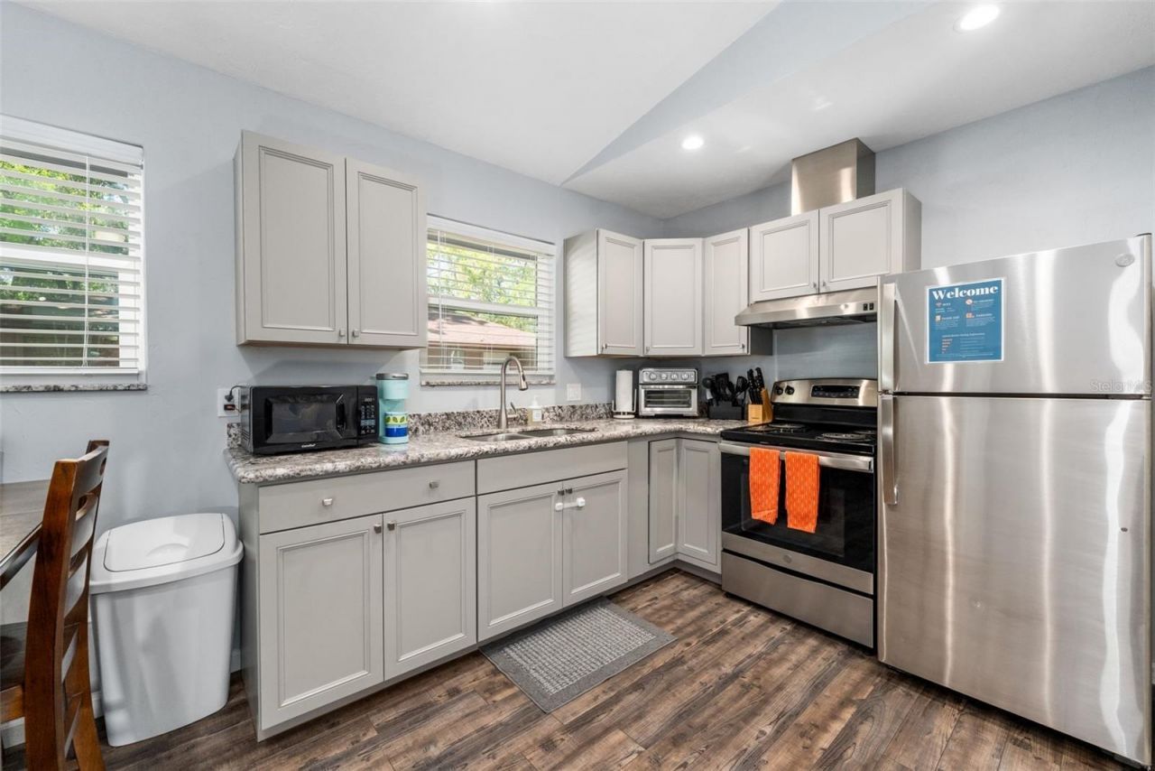 2256 W University Avenue, Gainesville, FL 32603 Photo