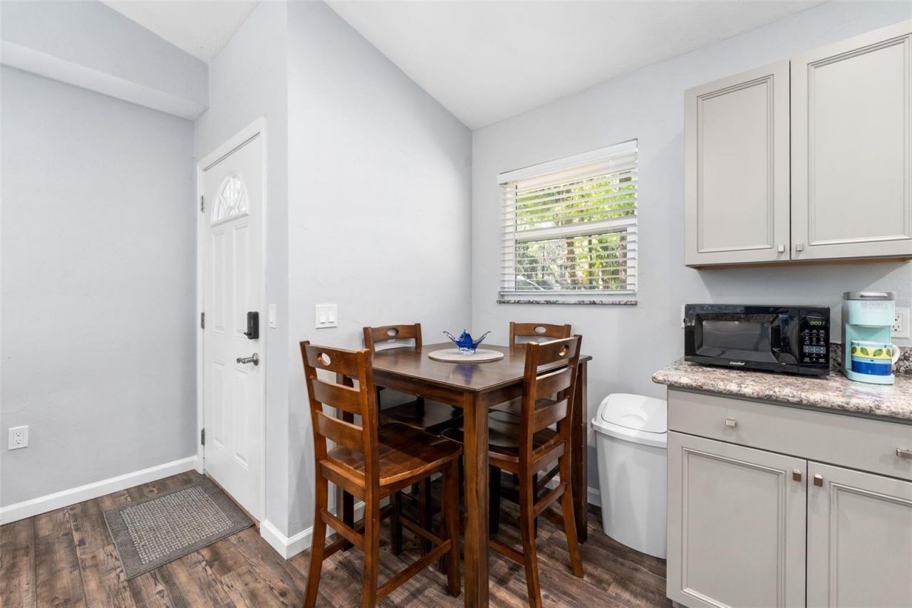 2256 W University Avenue, Gainesville, FL 32603 Photo