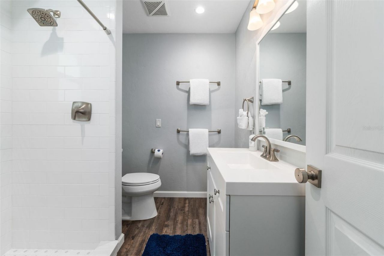 2256 W University Avenue, Gainesville, FL 32603 Photo