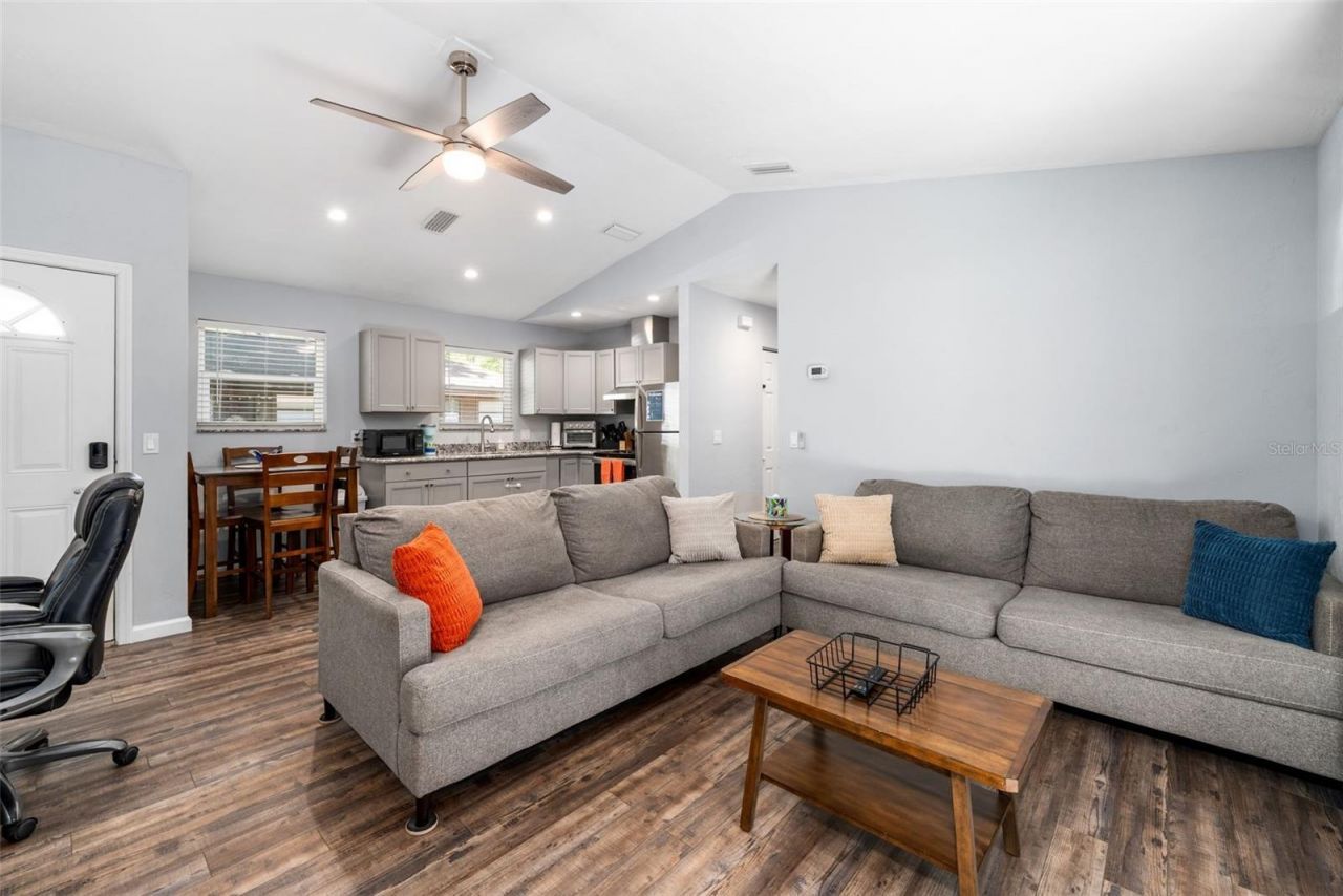 2256 W University Avenue, Gainesville, FL 32603 Photo