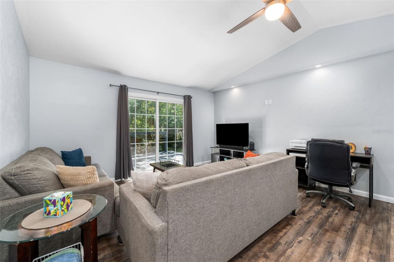 2256 W University Avenue, Gainesville, FL 32603 Photo