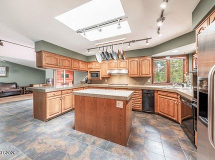 350 Black Pine Court, Reno, NV 89511 Photo